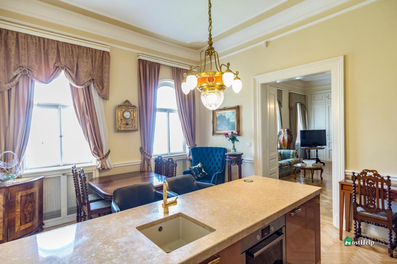 Villa With Hot-Tub, Terrace And Garden, Wenceslass Square Πράγα Εξωτερικό φωτογραφία