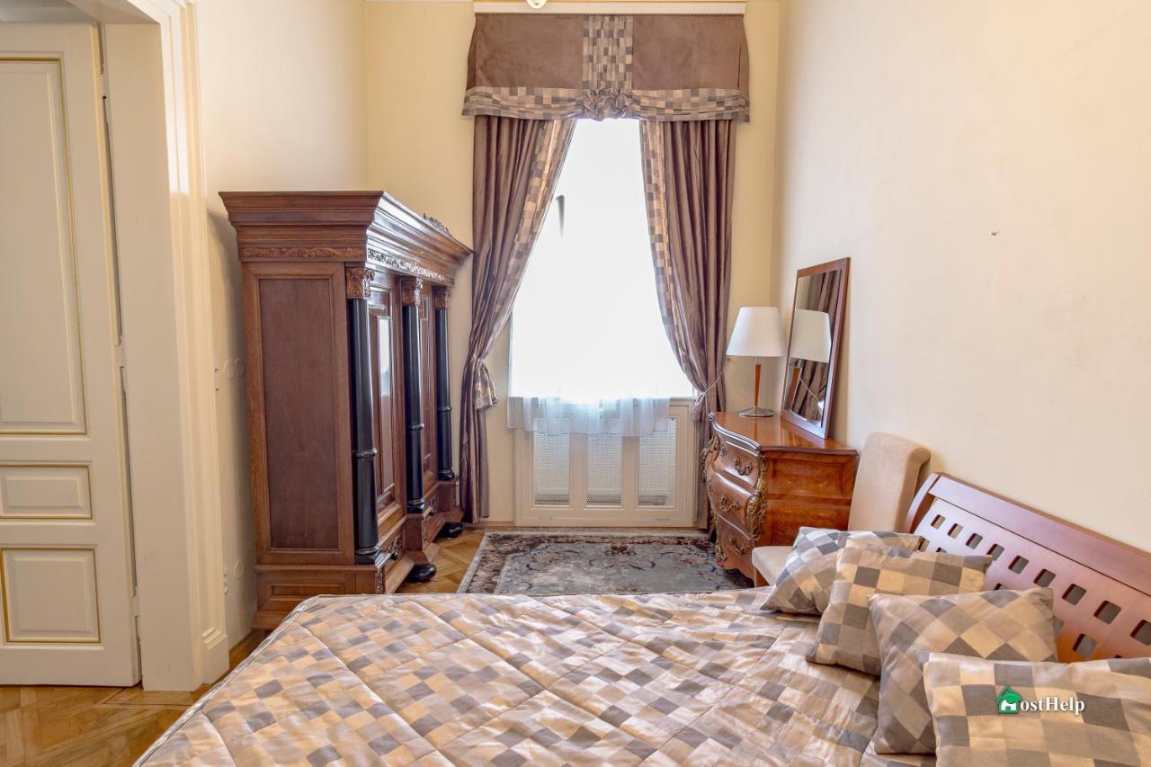 Villa With Hot-Tub, Terrace And Garden, Wenceslass Square Πράγα Εξωτερικό φωτογραφία