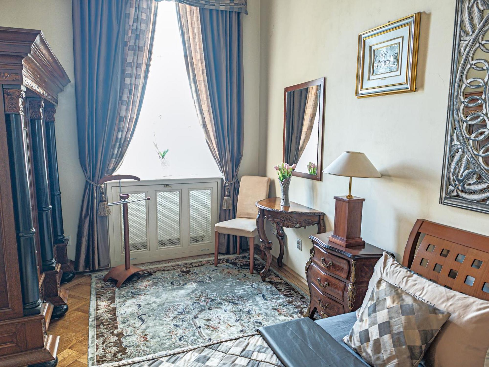 Villa With Hot-Tub, Terrace And Garden, Wenceslass Square Πράγα Εξωτερικό φωτογραφία