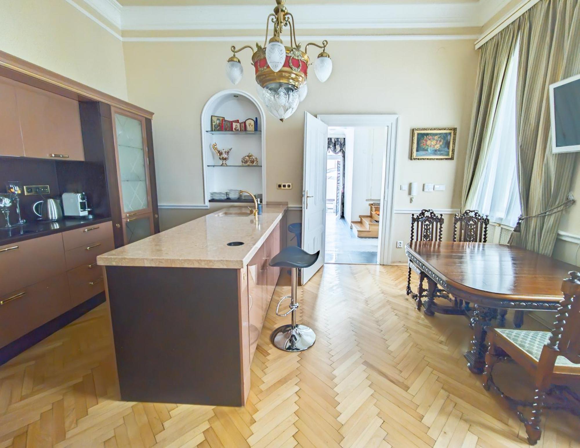 Villa With Hot-Tub, Terrace And Garden, Wenceslass Square Πράγα Εξωτερικό φωτογραφία