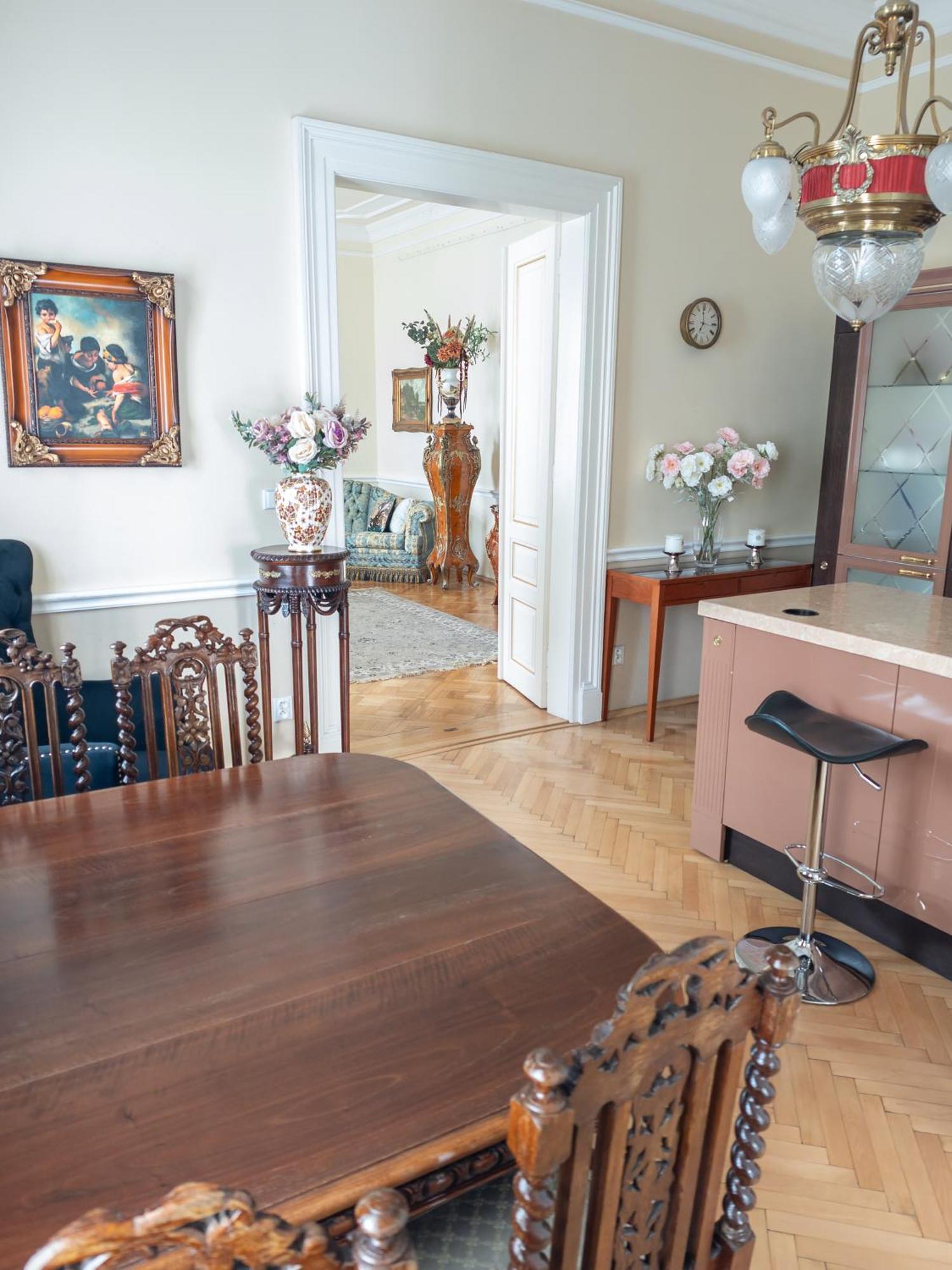 Villa With Hot-Tub, Terrace And Garden, Wenceslass Square Πράγα Εξωτερικό φωτογραφία
